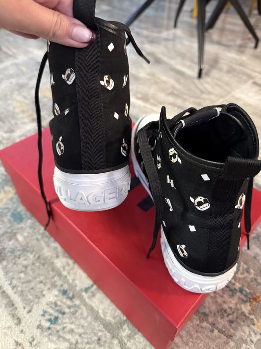 Спортни  кецове