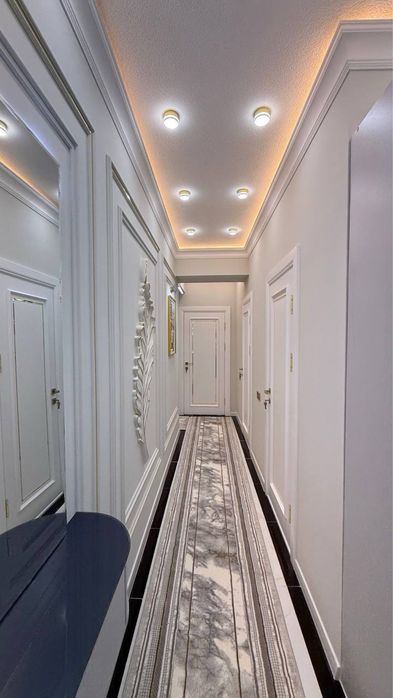 Продается 3 ком. Квартира площадью 90 кв.м. Ро ул. Мирзо Улугбека