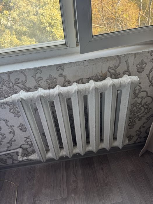 Батареи чугун продам