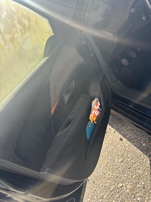 На части Peugeot 208 1.2 бензин 42000км 2021г ръчка