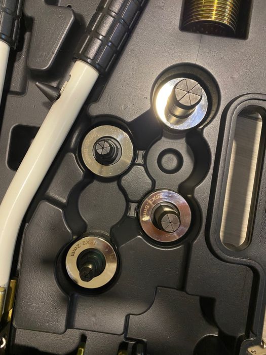 Expandor Cleste de sertizare pentru tevi, April, 16-32mm,REHAU