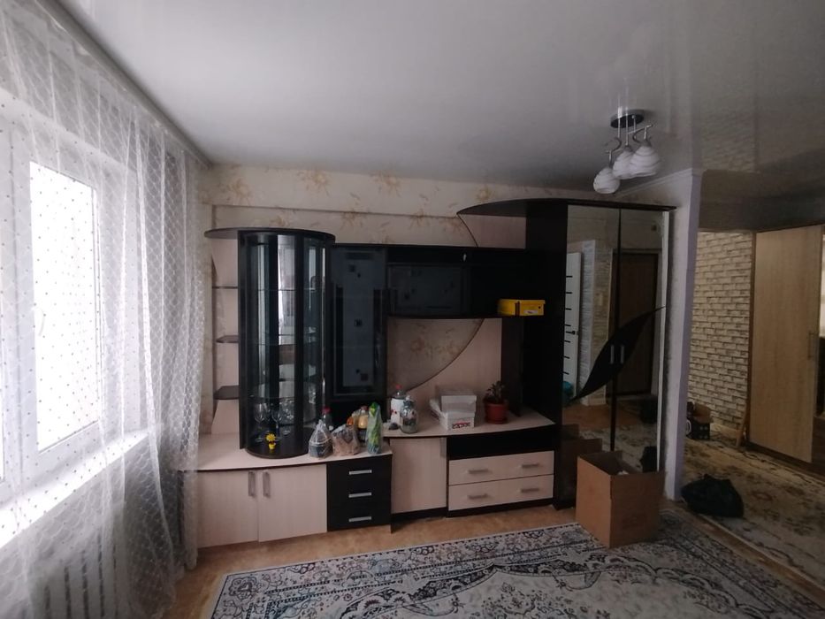 Продам горку в гостиную