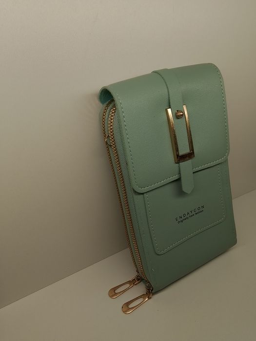 Продам сумку за 2500 тенге.