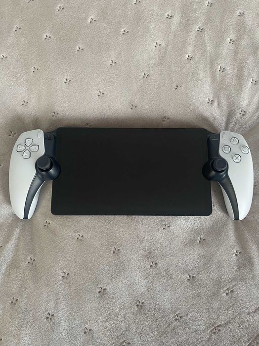 Продам Playstation Portal