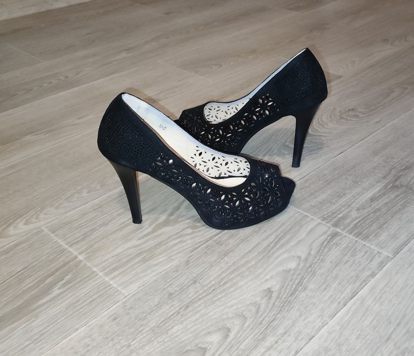 Срочно продам стильные туфли!!