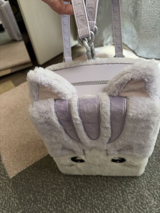 Papusa Na! Na !Na! Surprise cu ghiozdan