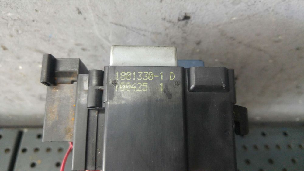 Panou sigurante renault megane 3 18013301d