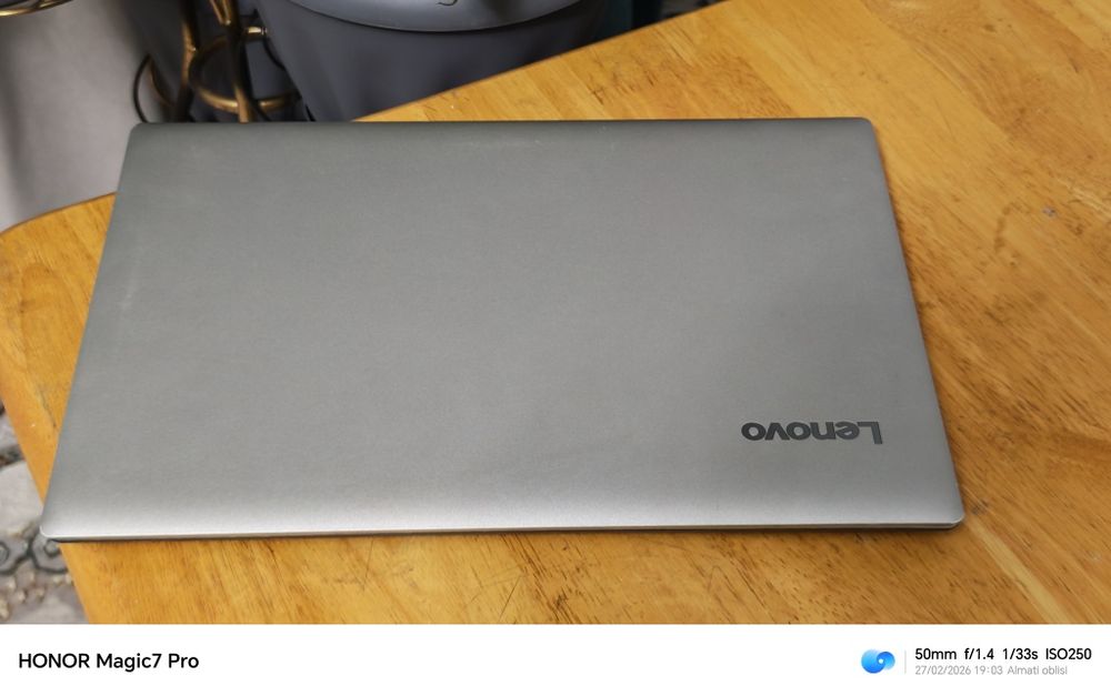 Lenovo 330 ryzen 2500u