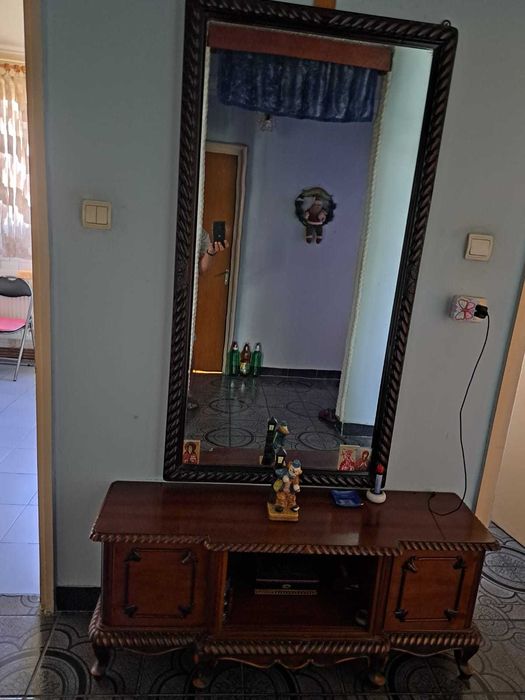 Vand mobila veche+canapea si fotolii