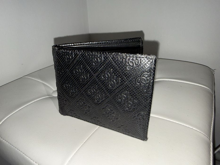 2 протмонета на GUESS