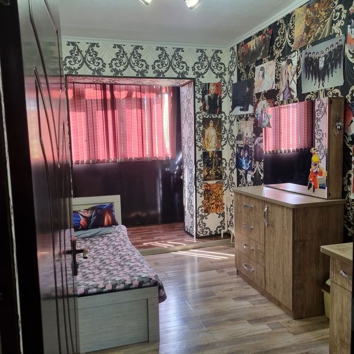 Продаётся своя 4-х комнатная квартира