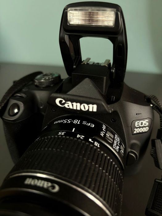 Canon EOS 2000D+ obievtiv Canon EF-S 18-55mm IS  II