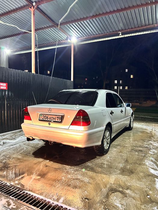 Продам Мерседес С180, 1995года