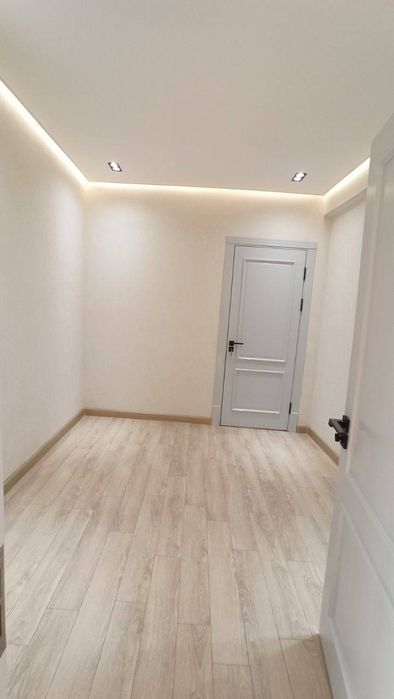 Продаётся квартира в Юнусабад на Ц-5, Массив Киёт