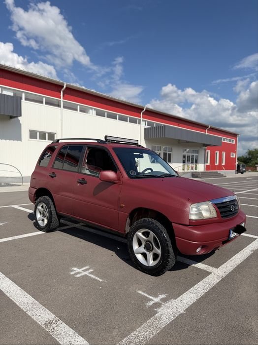 Suzuki Grand Vitara ,4x4 ,2.0 benzină ,128cai ,MIC/MARE cu reductor