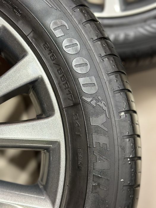 Камри 55 оригинал лето Goodyear