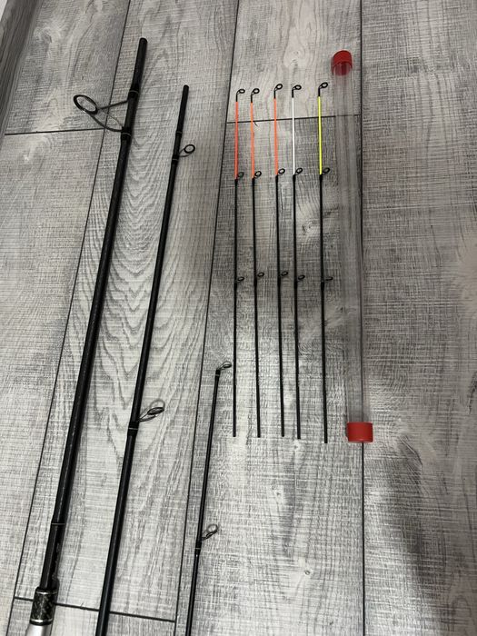 Lanseta feeder Orient Cameleon 200gr 5 varfuri de rezerva!!