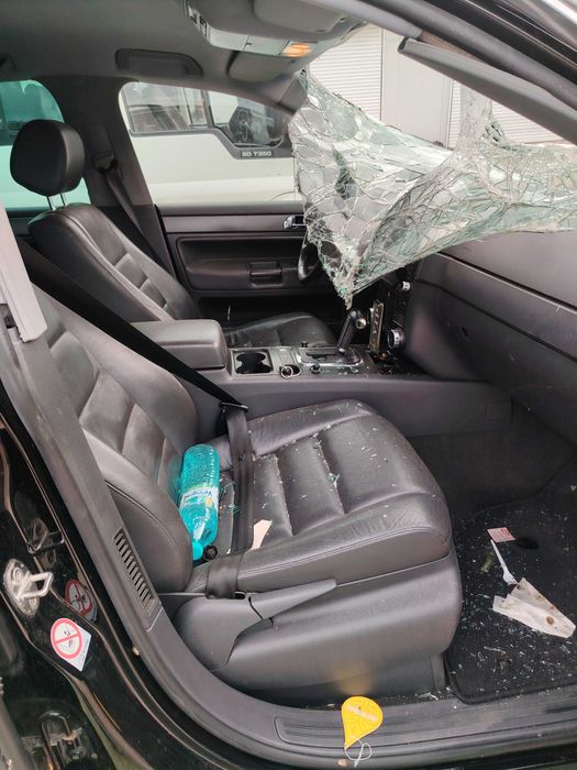 фолксваген тоарег 2.5 ТДИ 174 к.с Автомат