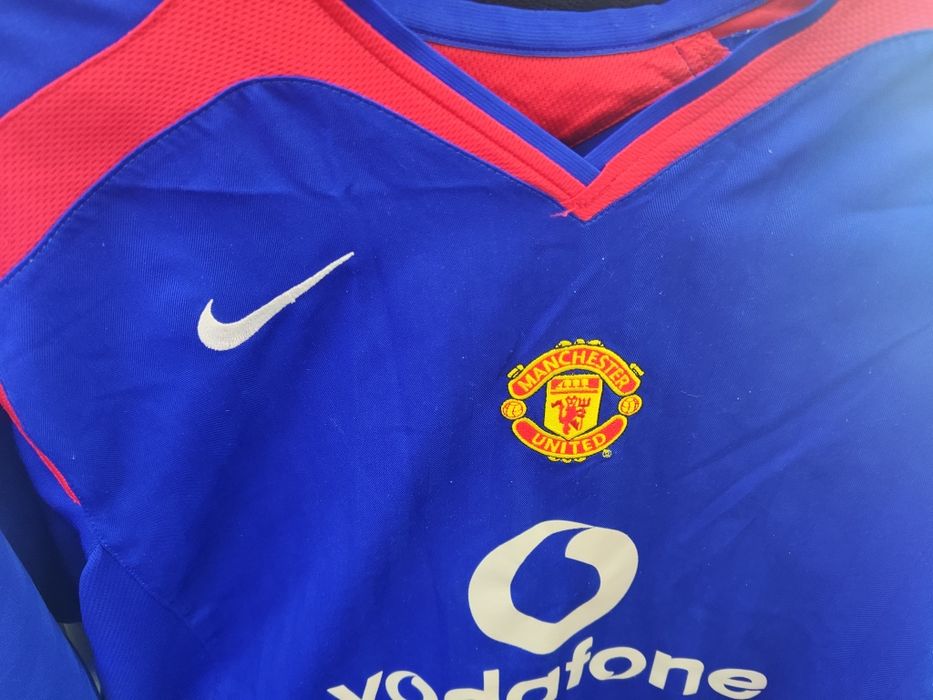 Оригинална футболна фланелка Manchester united 2005 г