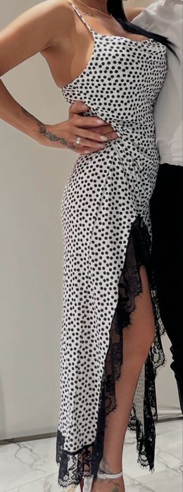 Уникални обувки с рокля Zara