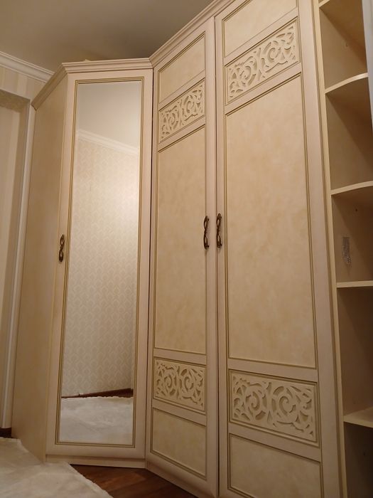 Прихожая мебель.