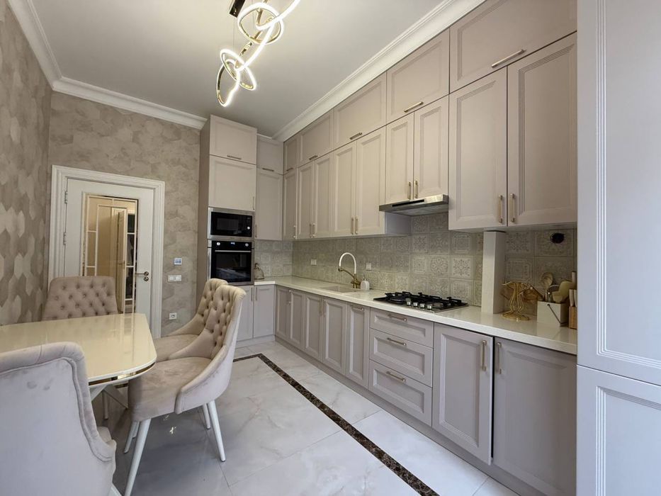 К OQSAROY RESIDENCE" на: Паркентская  Мирзо_улугбекский район