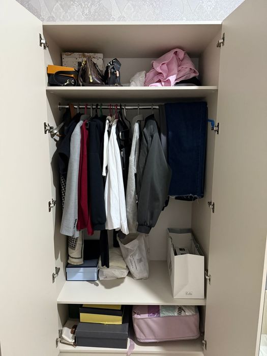 Продаётся спальный гарнитур