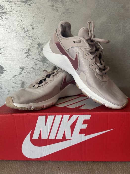 Маратонки Nike 39