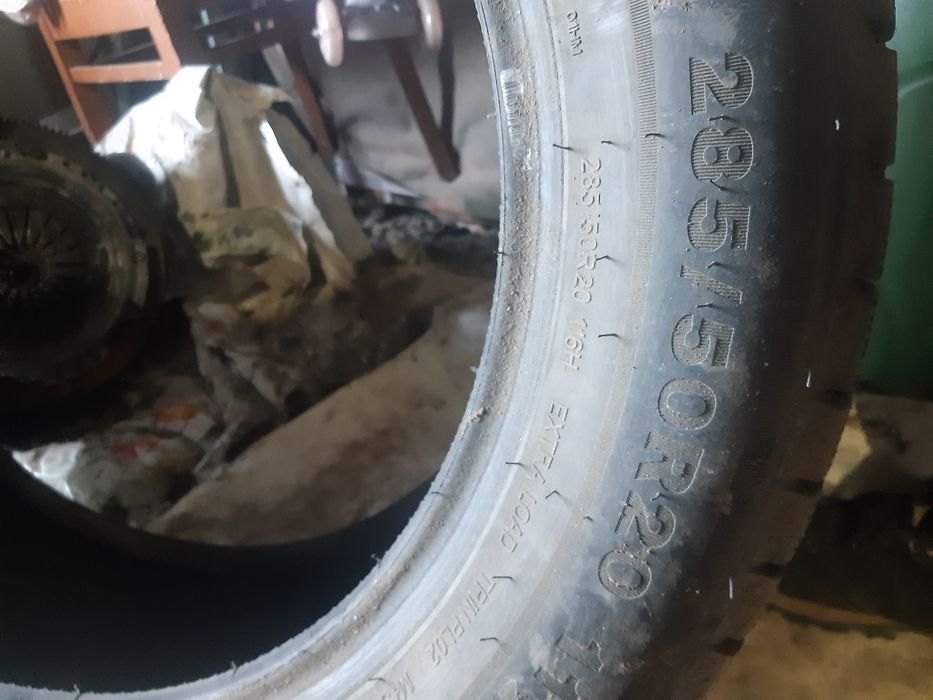 Продам шины R20 triangle