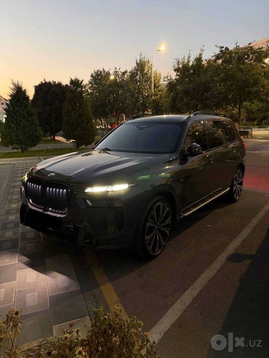 Продам BMW Х7 xDrive40i FULL в идеальном состоянии