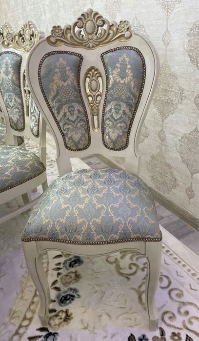 Стулья для гостиной