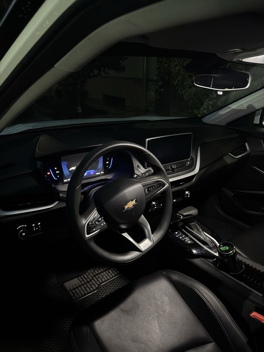 Chevrolet menlo sotiladi