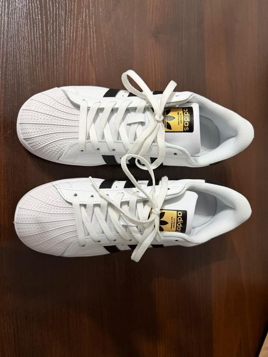 Adidas Superstar