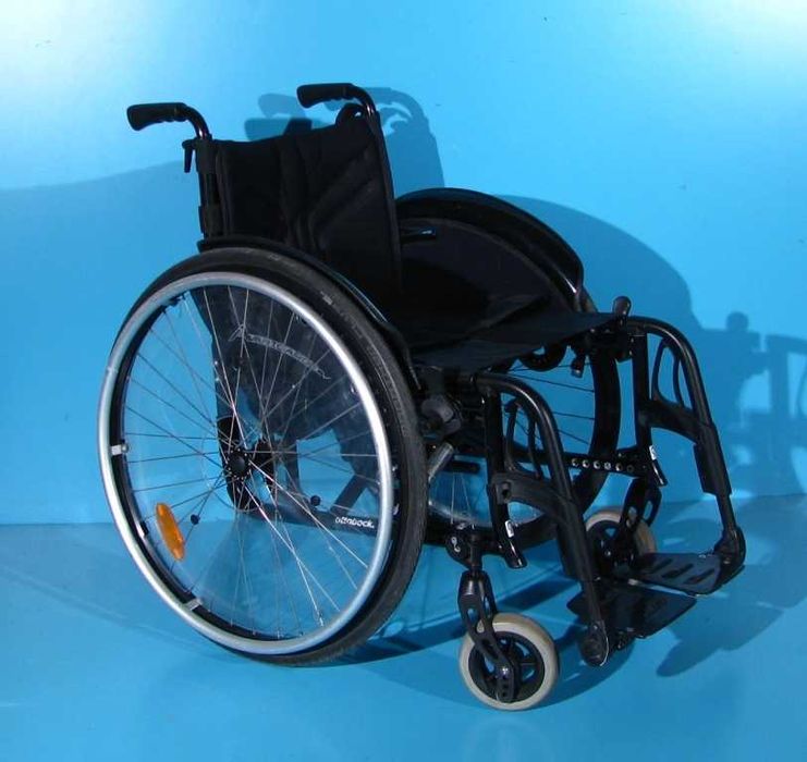 Scaun cu rotile activ din aluminiu Otto Bock - latime sezut 44 cm