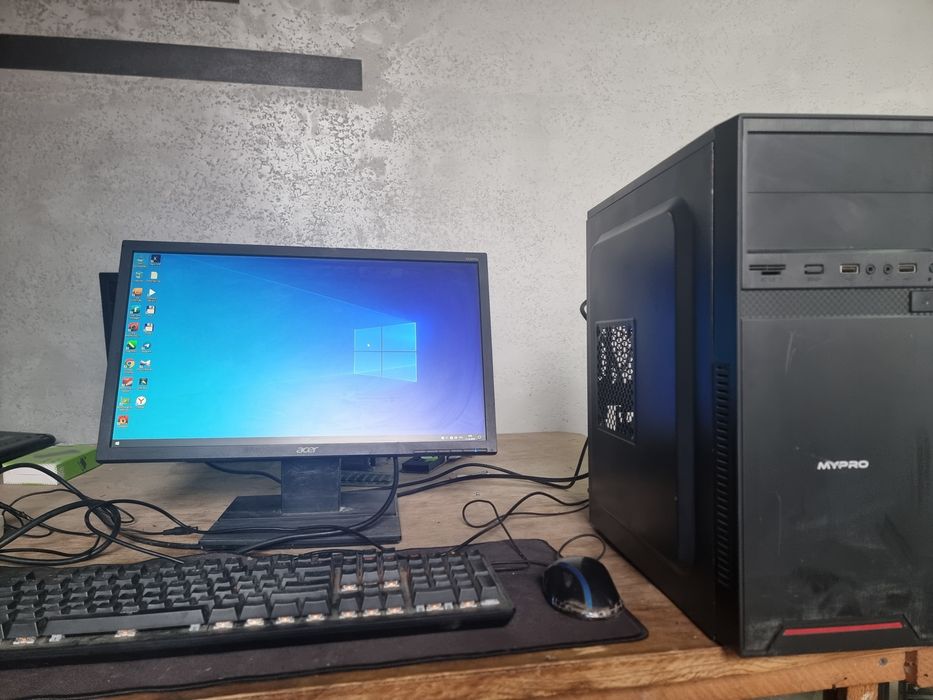 i7 8 gb ozu ssd 128 hdd 500 holati zoʻr