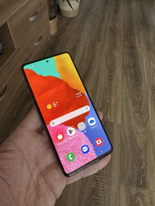 Samsung Galaxy A51, memorie 128GB, 4GB RAM, Android 13, frumos