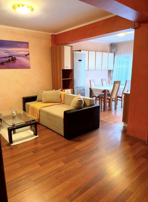 PF dau in chirie ap 2 camere cu parcare