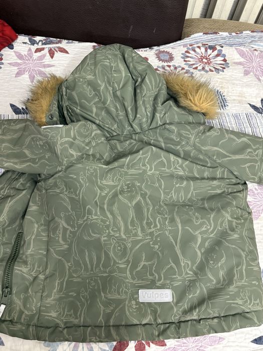 Продам зимнюю куртку