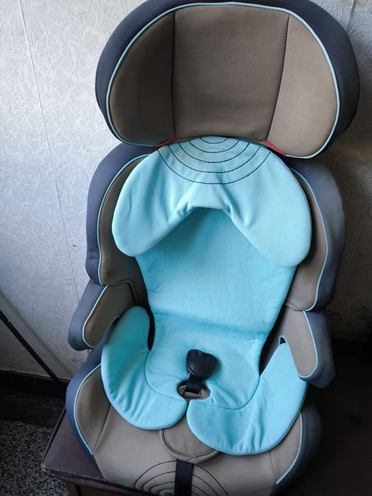 Детско столче за кола