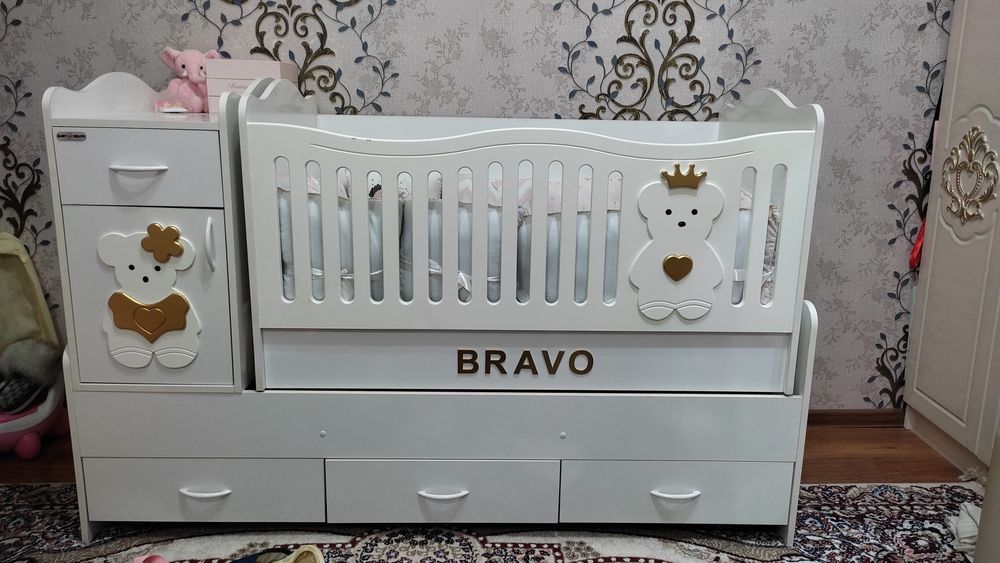 Срочно! Детский мебель кровать и шкаф