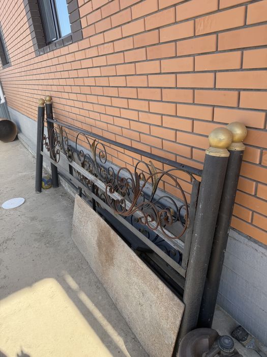 Топчан металлический ою орнегимен