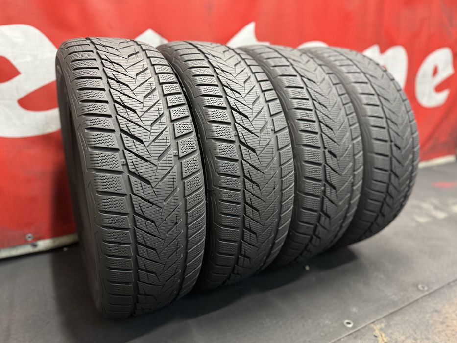 215 60 16, Зимни гуми, Vredestein WintracXtremeS, 4 броя