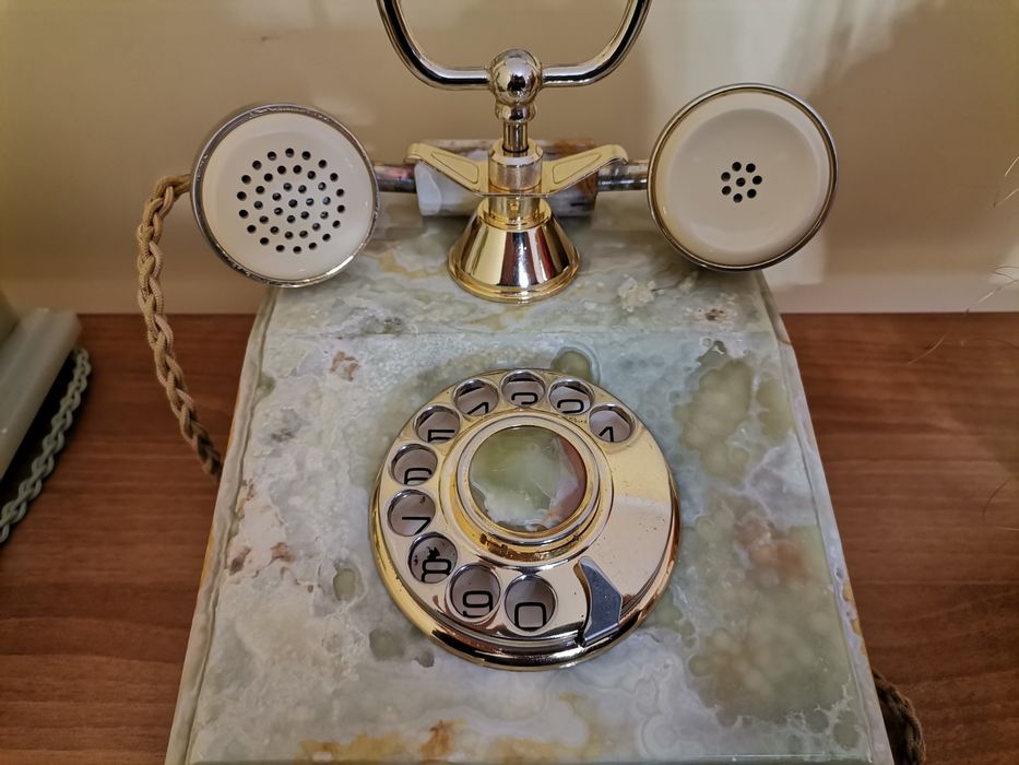 Старинен ретро домашен телефон POST DFeAp 302 от бронз и мрамор
