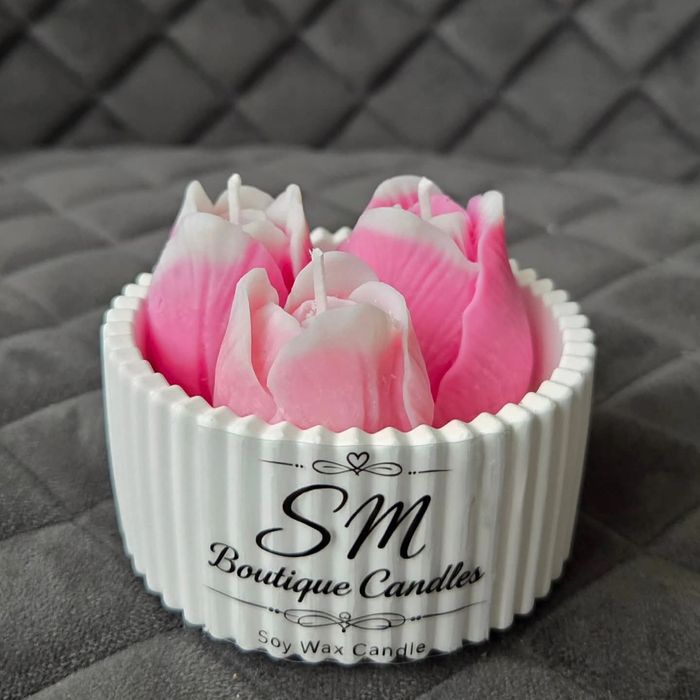 Соева свещ "Цветна прегръдка"