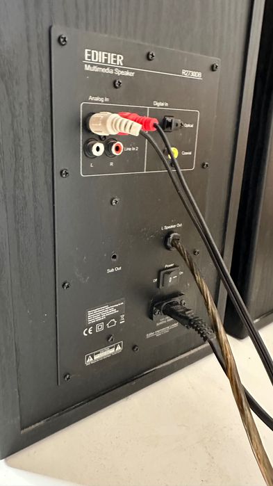 Тон колони Edifier R2730DB