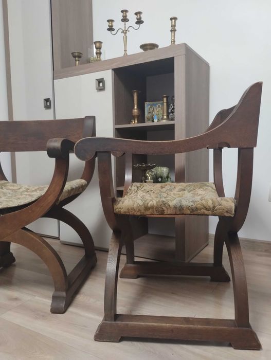 Jilturi/scaune vechi lemn masiv