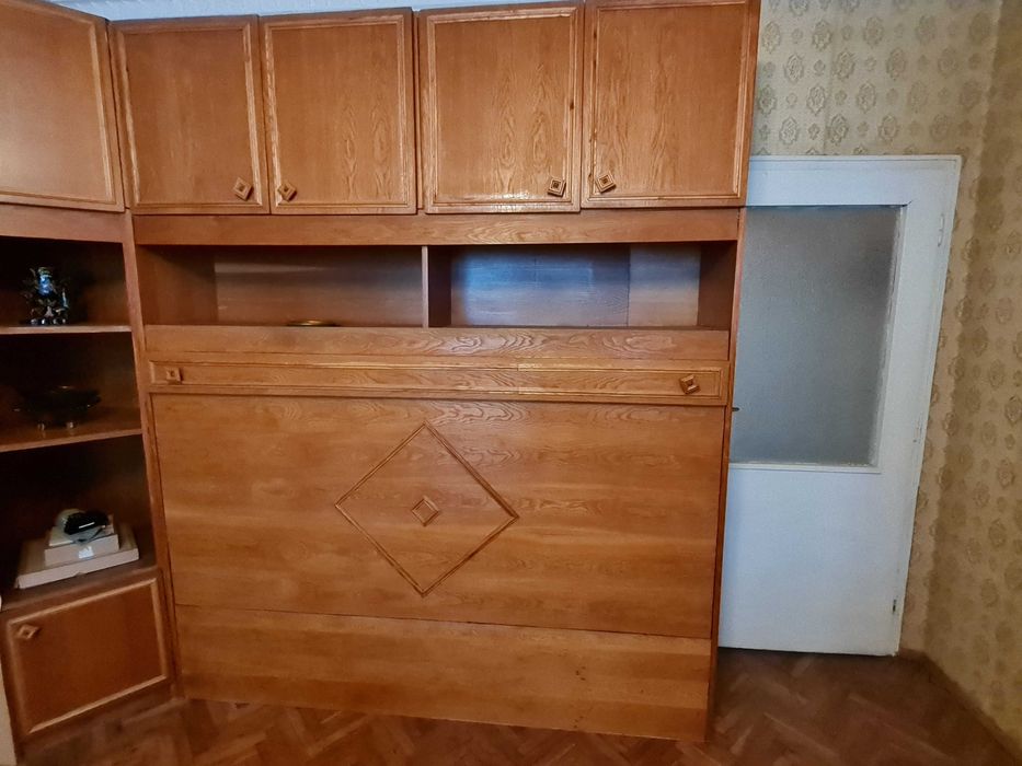 Продавам холна секция