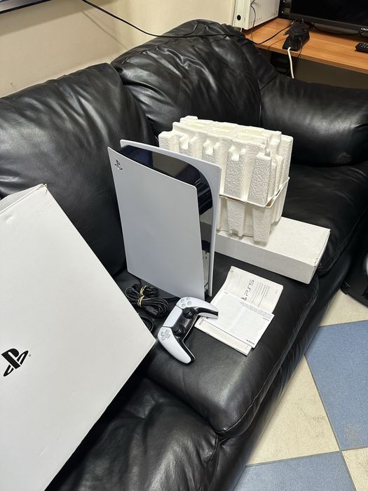 Play Station 5 PS5 Digital