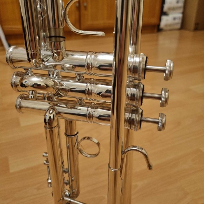 Vând trompeta Thomann TR 500 S Bb