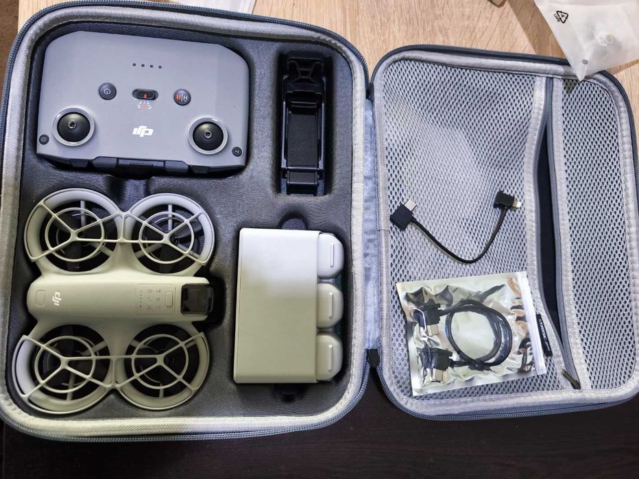 DJI NEO Fly More Combo + DJI GOGGLES N3 +DJI RC Motion 3 +